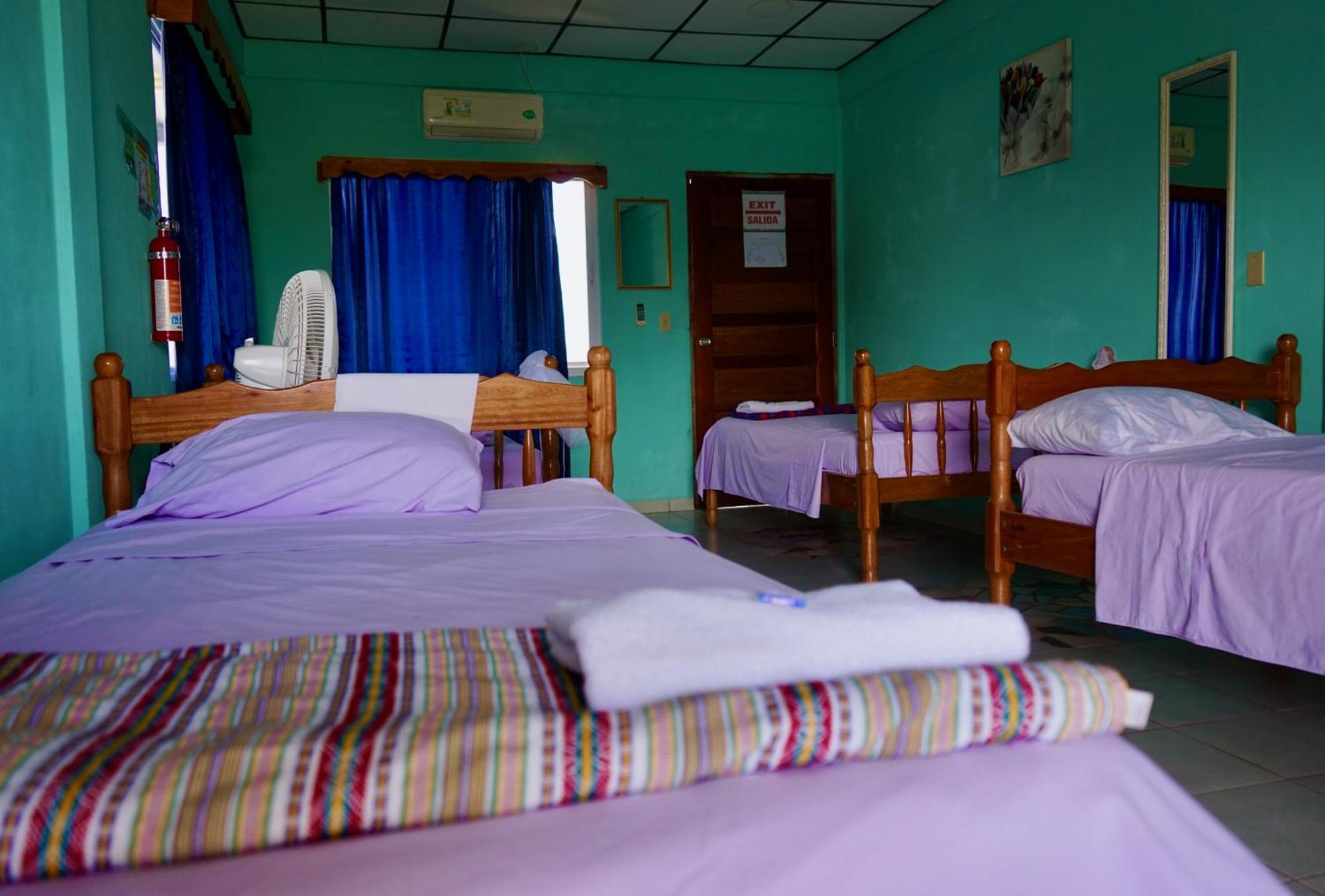 Hilltop Horizon Guesthouse 圣伊格纳西奥 外观 照片